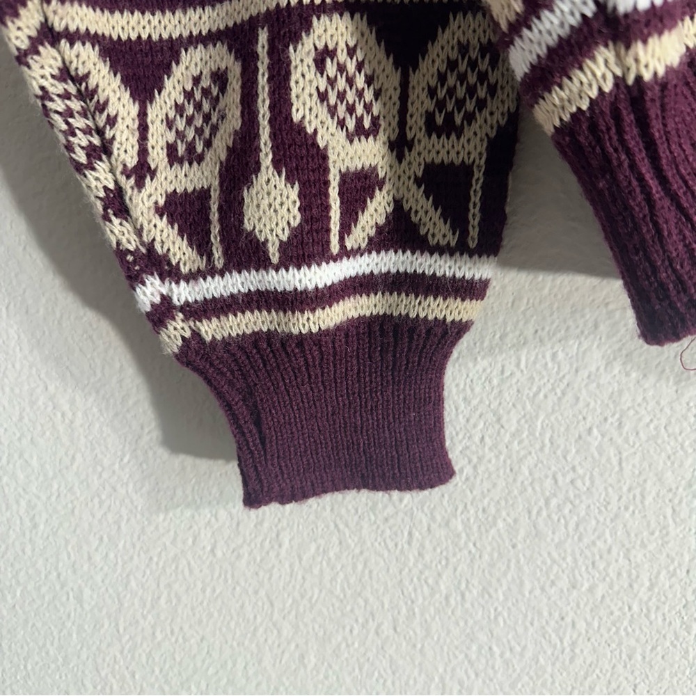 vintage Atlantic traders V-neck sweater men  tennis racket on the lower band. - Picture 4 of 5